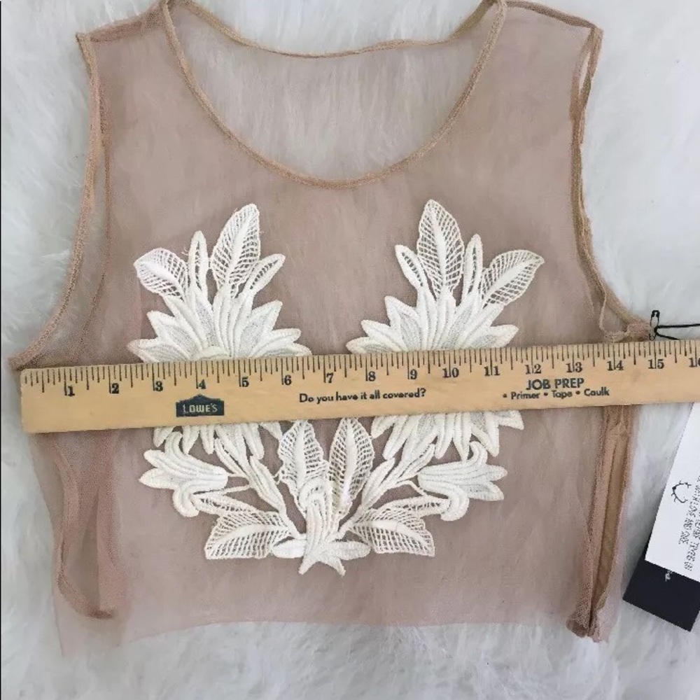 For love and lemons size small